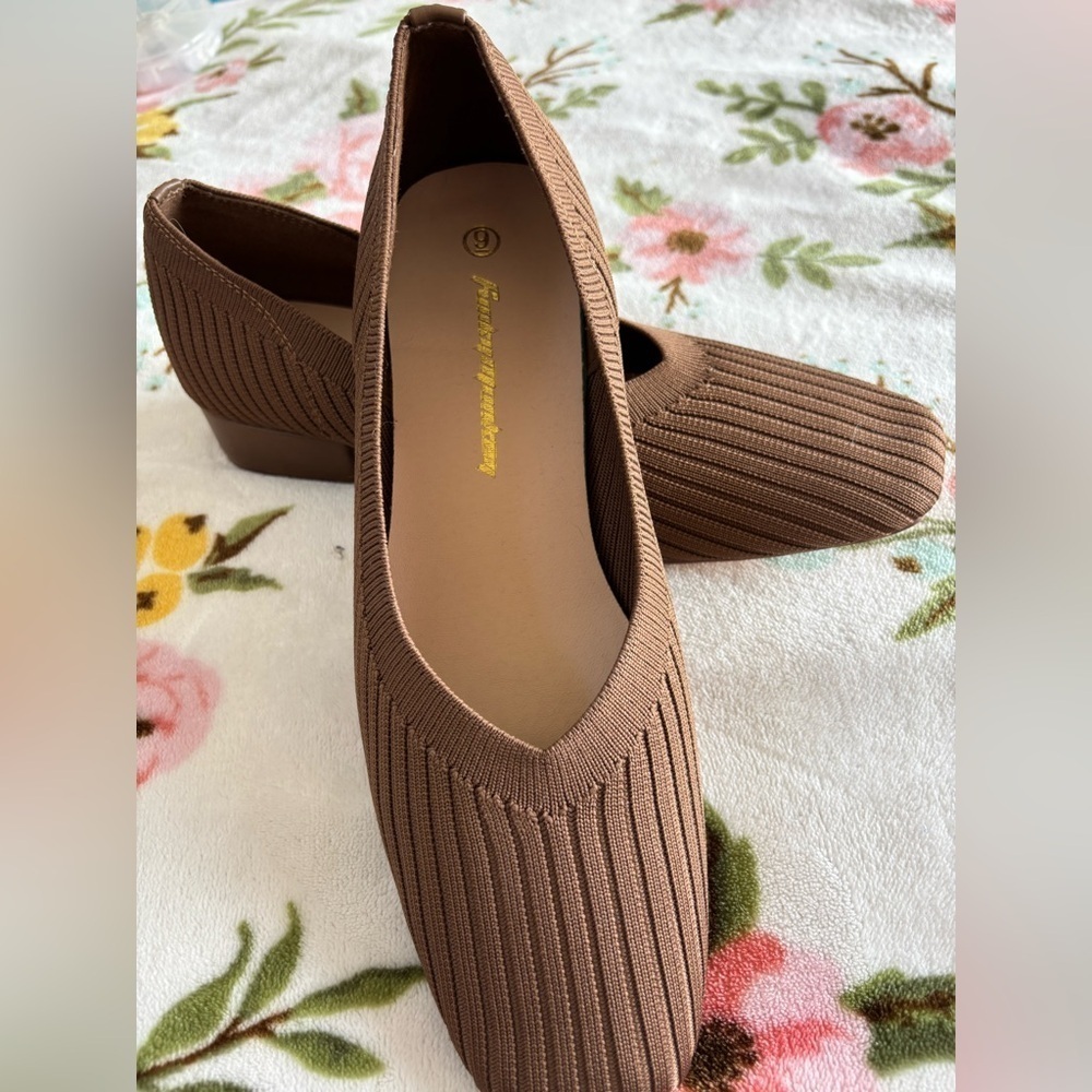 NWOT Funky Monkey light brown flats
